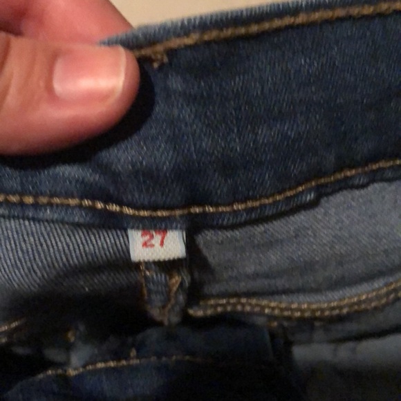 Levi’s capris - Picture 3 of 4
